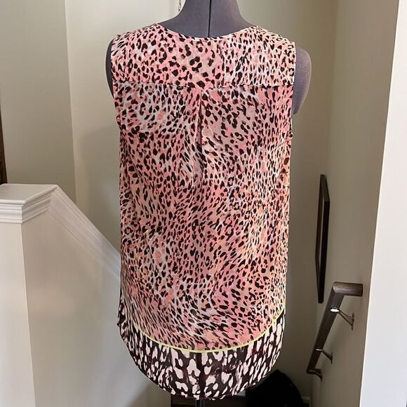 CABI Beguile Sheer V-Neck Tunic Top M Pink/Brown Style #108 EUC - Picture 4 of 6